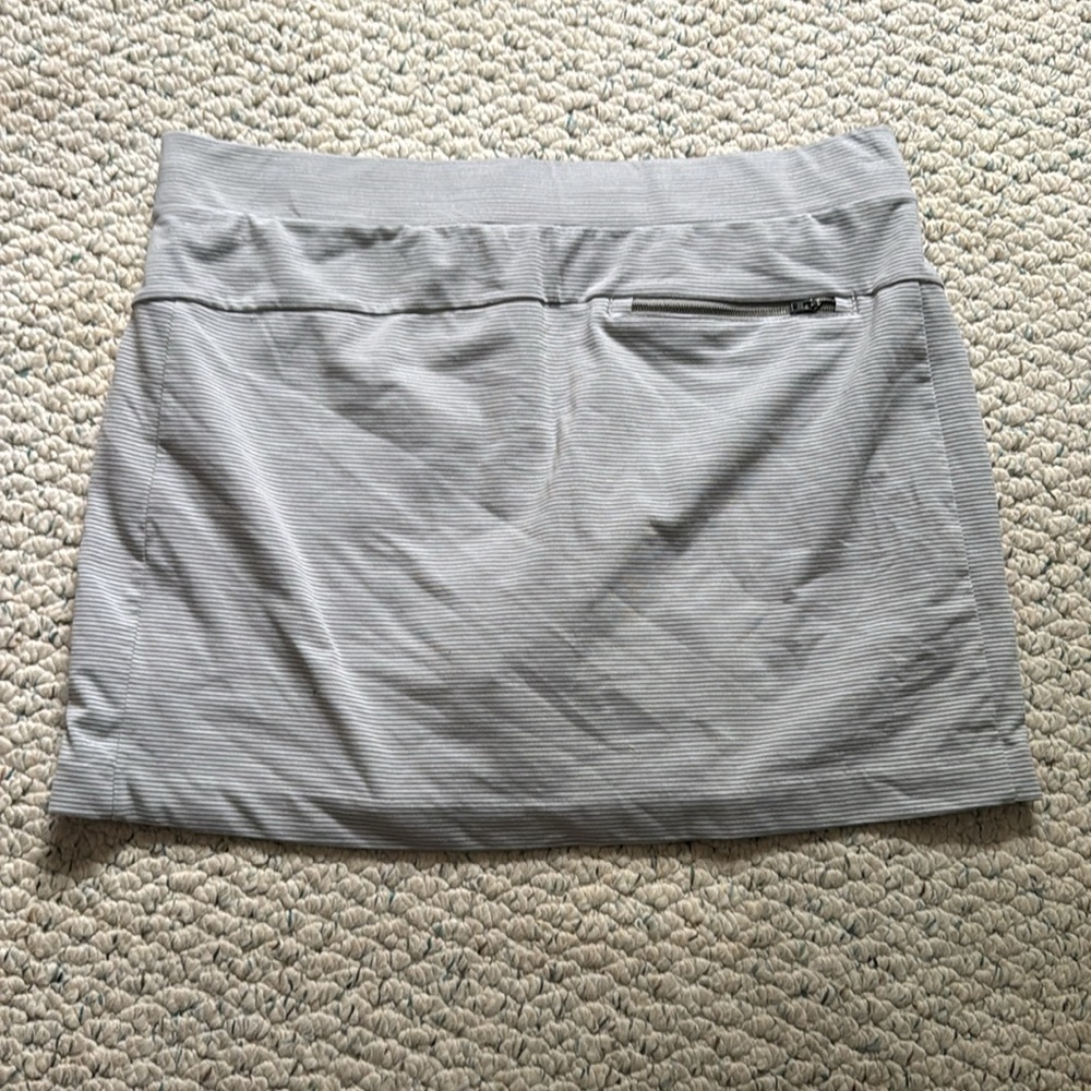 Athleta Modern Metro Skort - Picture 4 of 5